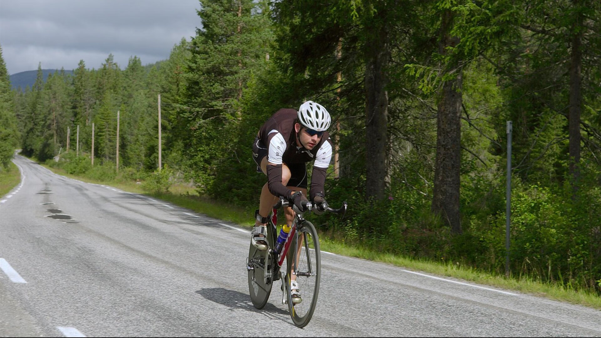 九游下载官网-大型极速飞盘野外挑战赛，团队协作的极致考验，极限飞盘比赛时间需要多久